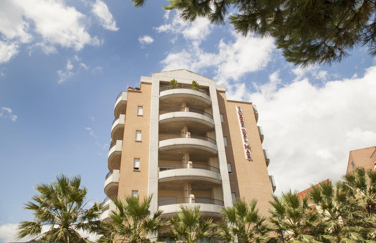 Residence Torre Del Mar Alba Adriatica Luaran gambar