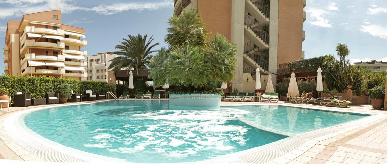 Residence Torre Del Mar Alba Adriatica Luaran gambar